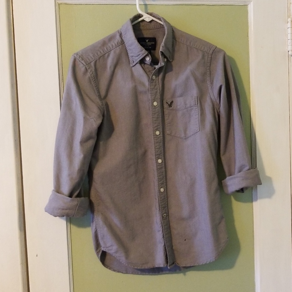 American Eagle button down